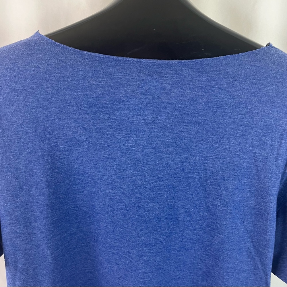 Momma Bear Custom Cut Chicago Cubs T-Shirt - Picture 8 of 9